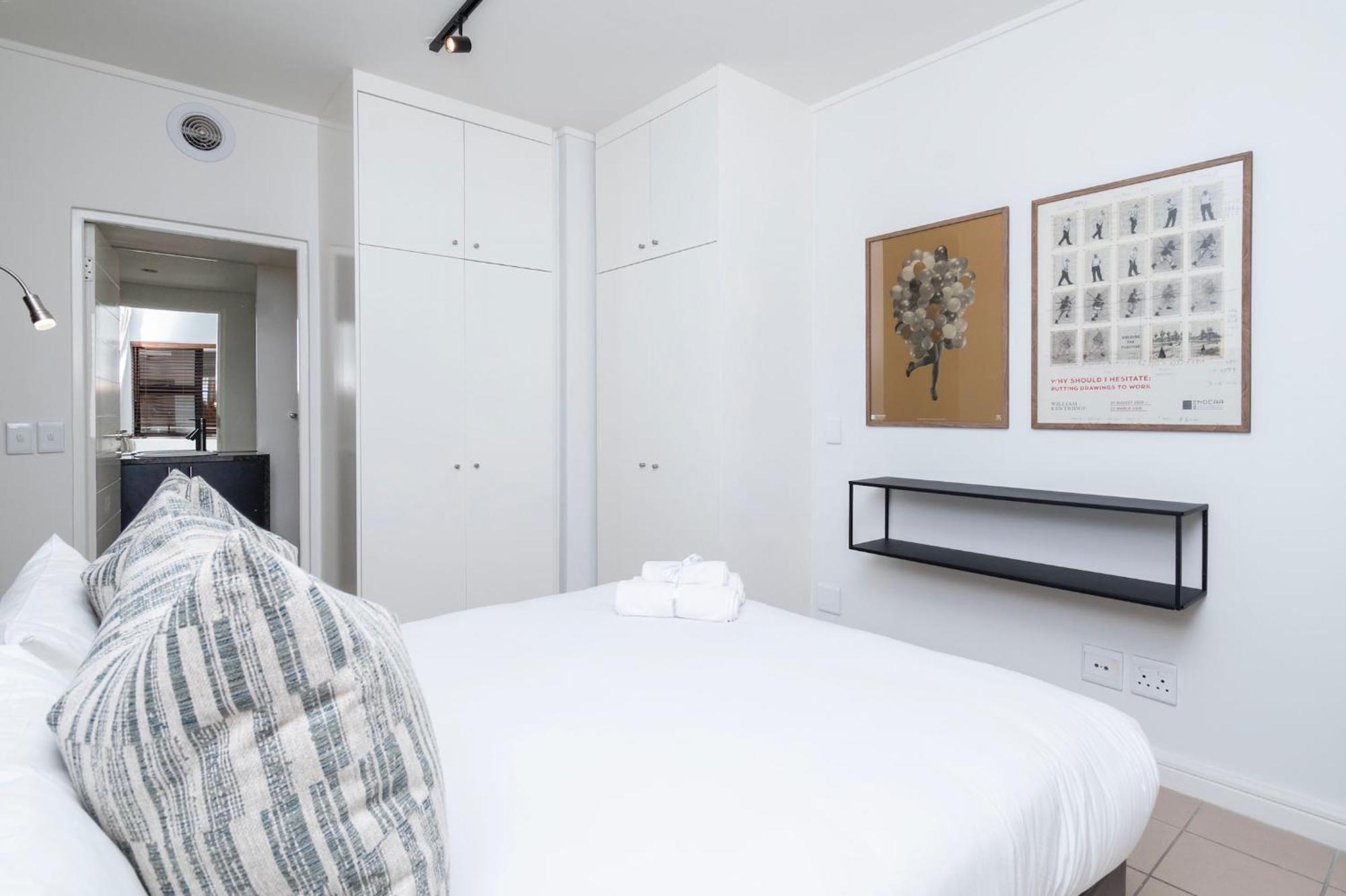 Xenia Aparthotel By Totalstay Cape Town Bagian luar foto